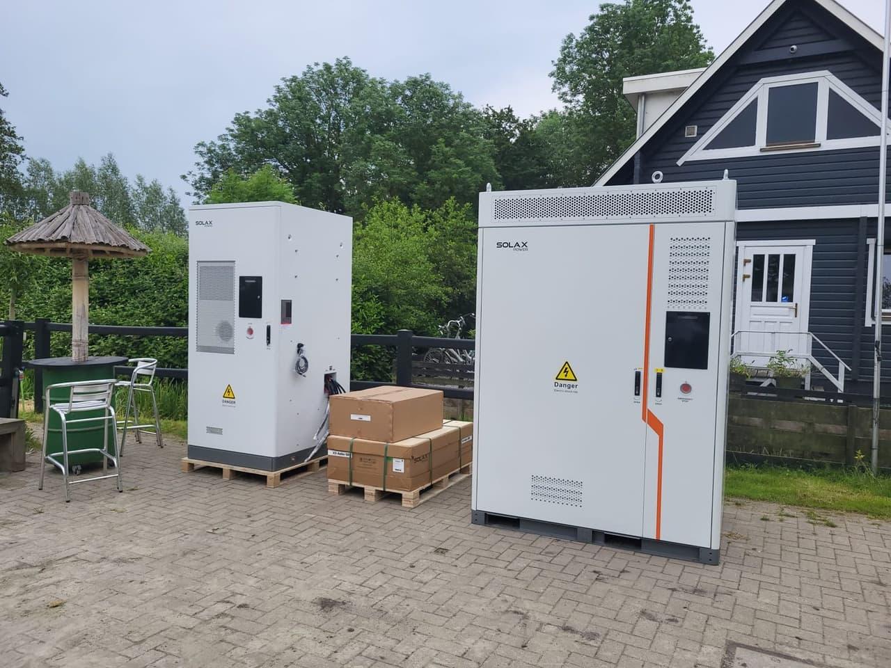 Energieopslag van Energie Intern tijdens de installatie op de locatie van Maatschap Keesom